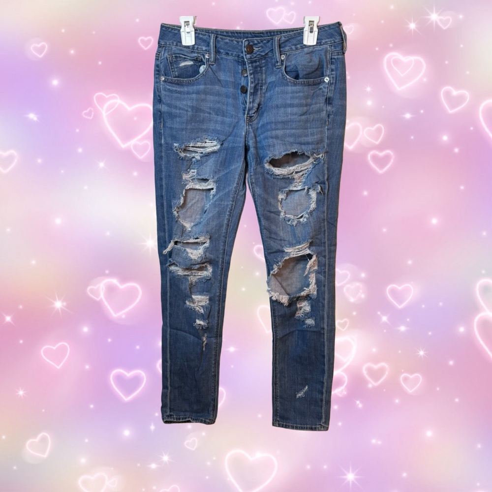 ✨american eagle distressed denim jeans✨